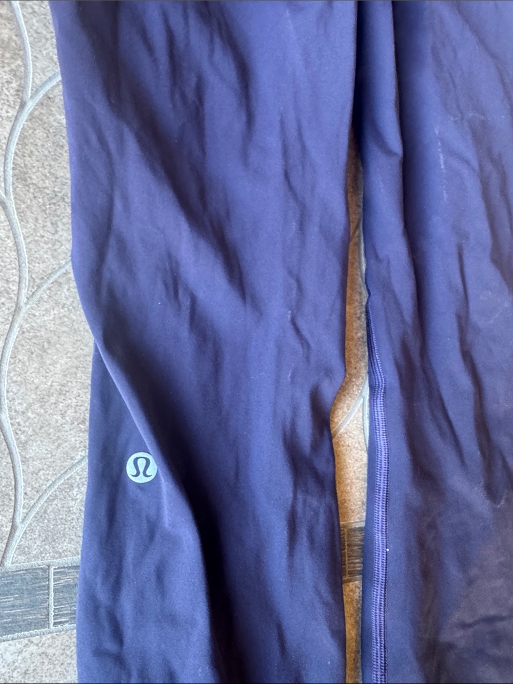 Used Lululemon Fast & Free 7/8 Tight-Nulux 25")-Black Grape-Excellent Condition. - Picture 11 of 12